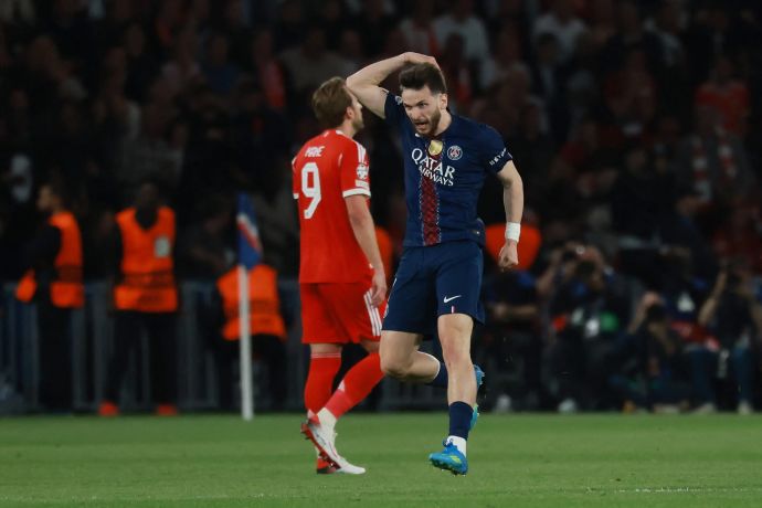 חביצ'ה קברצחליה שחקן פריז סן ז'רמן חוגג שער