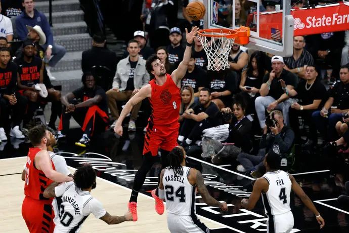 שחקן פורטלנד טריילבלייזרס דני אבדיה