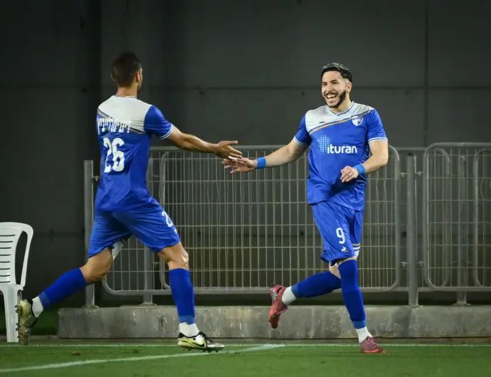 אדריאן אוגריסה חוג שער לזכות עירוני קרית שמונה