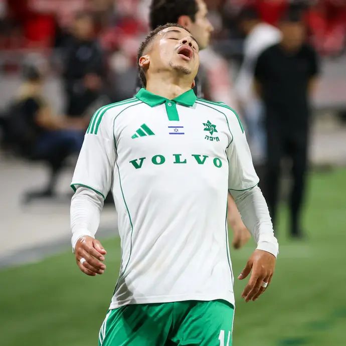 מנואל בנסון שחקן מכבי חיפה מאוכזב