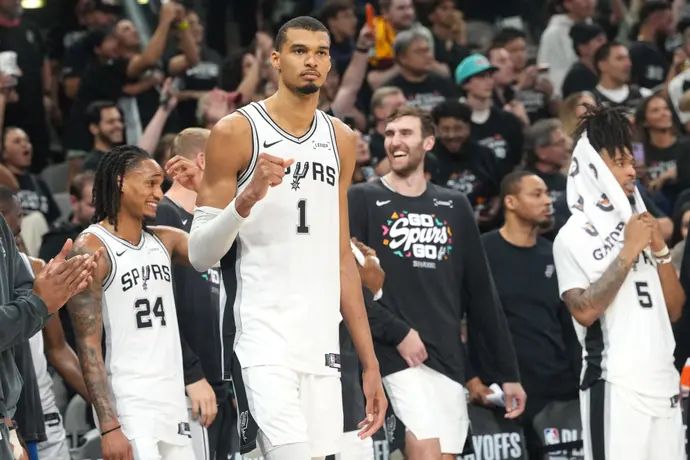 שחקן סן אנטוניו ספרס, ויקטור וומבניאמה