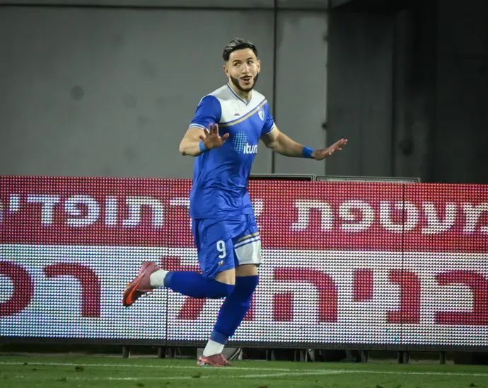 אדריאן אוגריסה חוג שער לזכות עירוני קרית שמונה