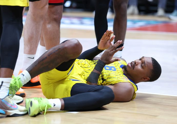 לוני ווקר שחקן מכבי תל אביב