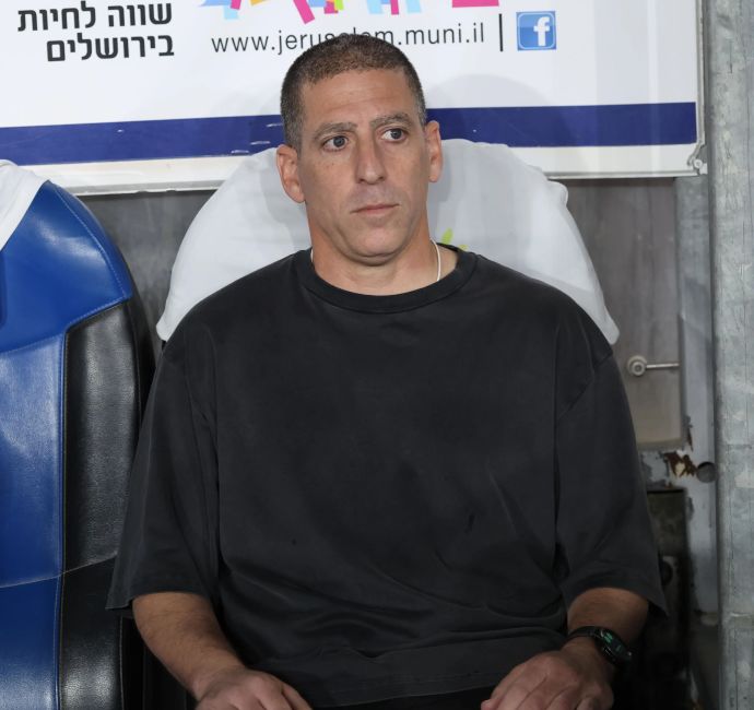 רן קוז'וך מאמן הפועל באר שבע מול בית