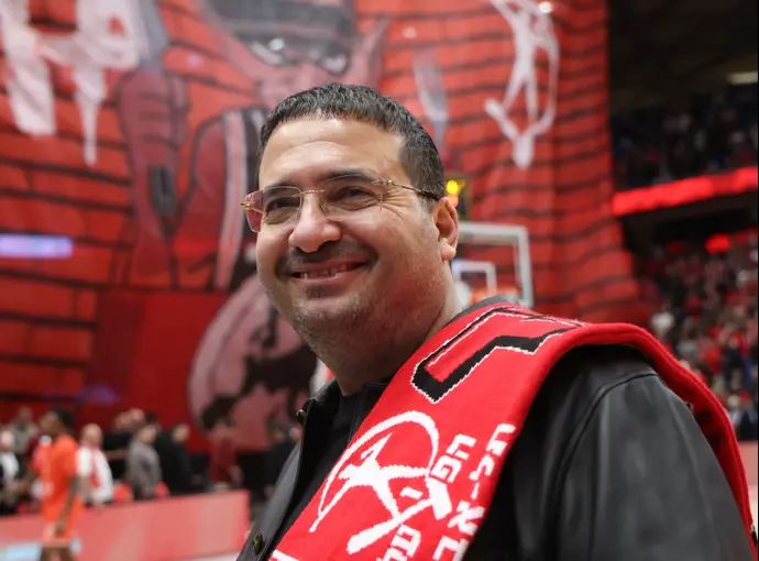 הבעלים של הפועל תל אביב, עופר ינאי