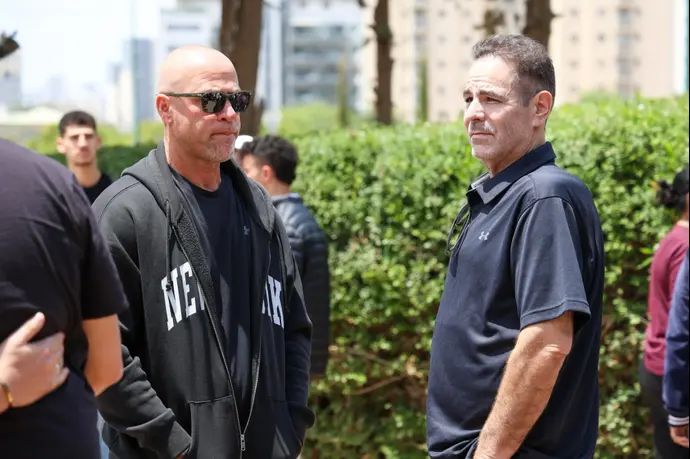 זוהר לבקוביץ נשיא המועדון לשעבר בהלוויתו של רז אדם ז"ל