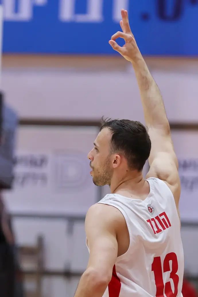 שחקן הפועל ירושלים רועי הובר
