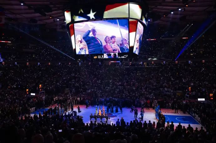 דונלד טראמפ במשחק השלישי של גמר ה-NBA