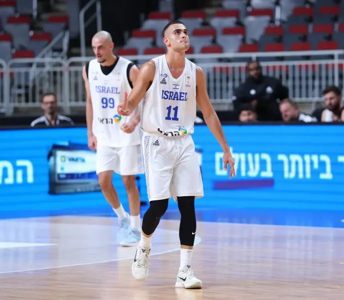ים מדר שחקן נבחרת ישראל