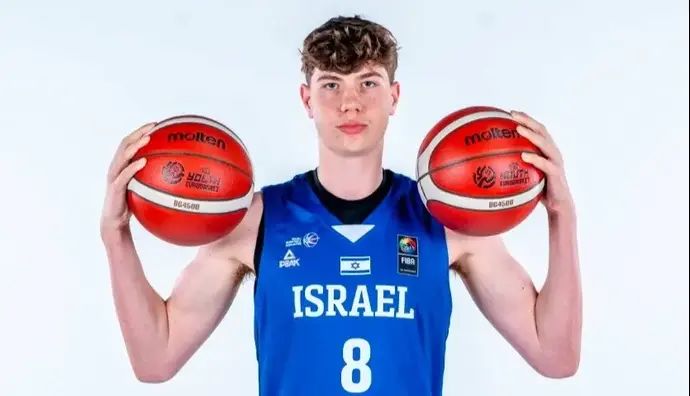 דיוויד מוסיס שחקן נבחרת העתודה של ישראל