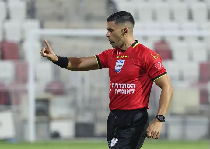 שניר לוי במשחק בין עירוני טבריה להפועל פתח תקוה