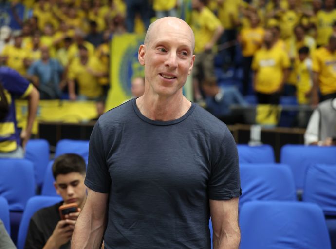 ריצ'רד דיץ, מבעלי מכבי תל אביב