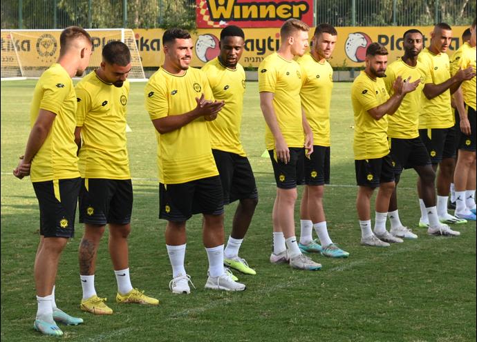 שחקני מכבי נתניה