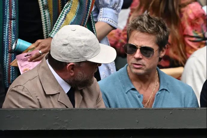 בראד פיט עם הבמאי גאי ריצ'י, גמר ווימבלדון 2023