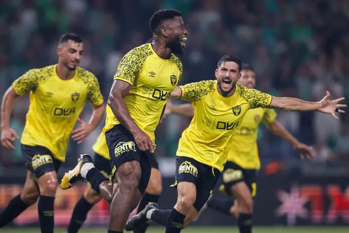 פרד פריידיי שחקן בית"ר ירושלים חוגג שער