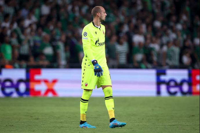 מילאן בוריאן שוער הכוכב האדום בלגרד