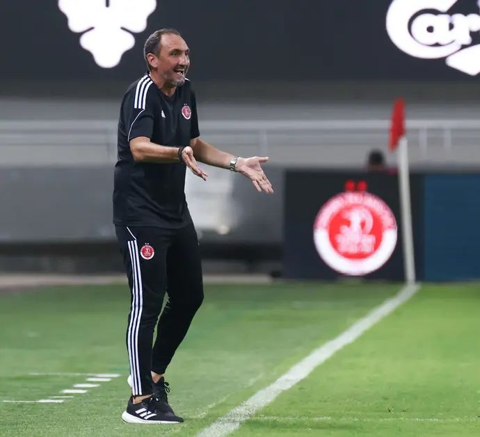 מאמן הפועל תל אביב מייקל ולקאניס