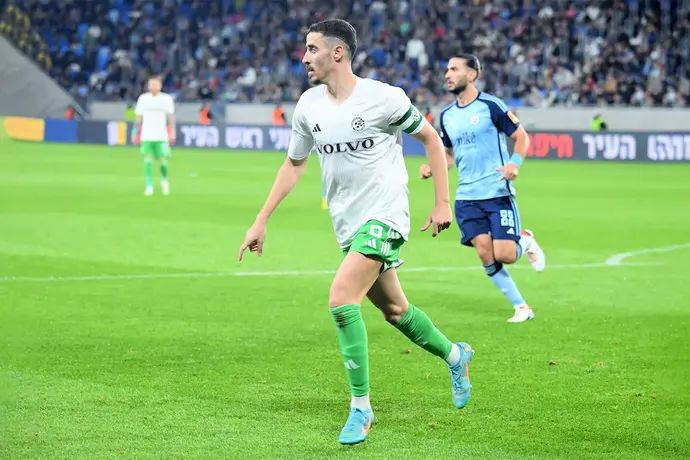 שחקן מכבי חיפה דולב חזיזה