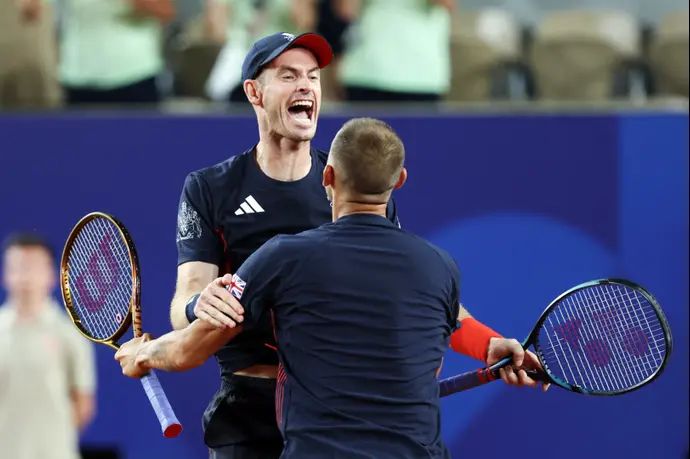 אנדי מארי ודניאל אוונס, במדי בריטניה בטורניר הזוגות בפריז 2024