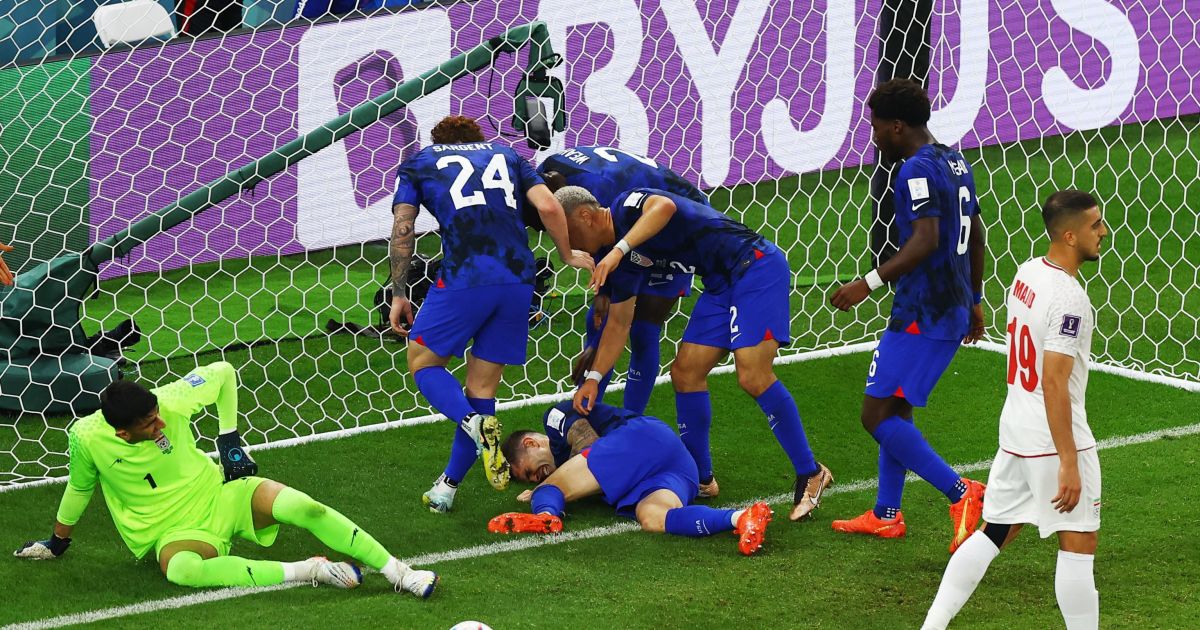 сб франции по баскетболу. сша франция составы. сборная франции чм 2022. баскетболист сборной сербии. сша футболисты сборная.