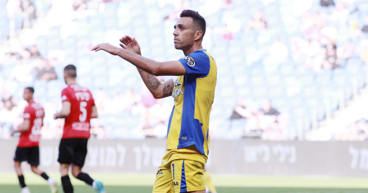 Eran Zahavi received the following news a moment after the Israeli national team stumbled against Kosovo
