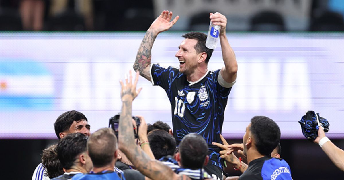 FIFA Regulations and Political Messaging