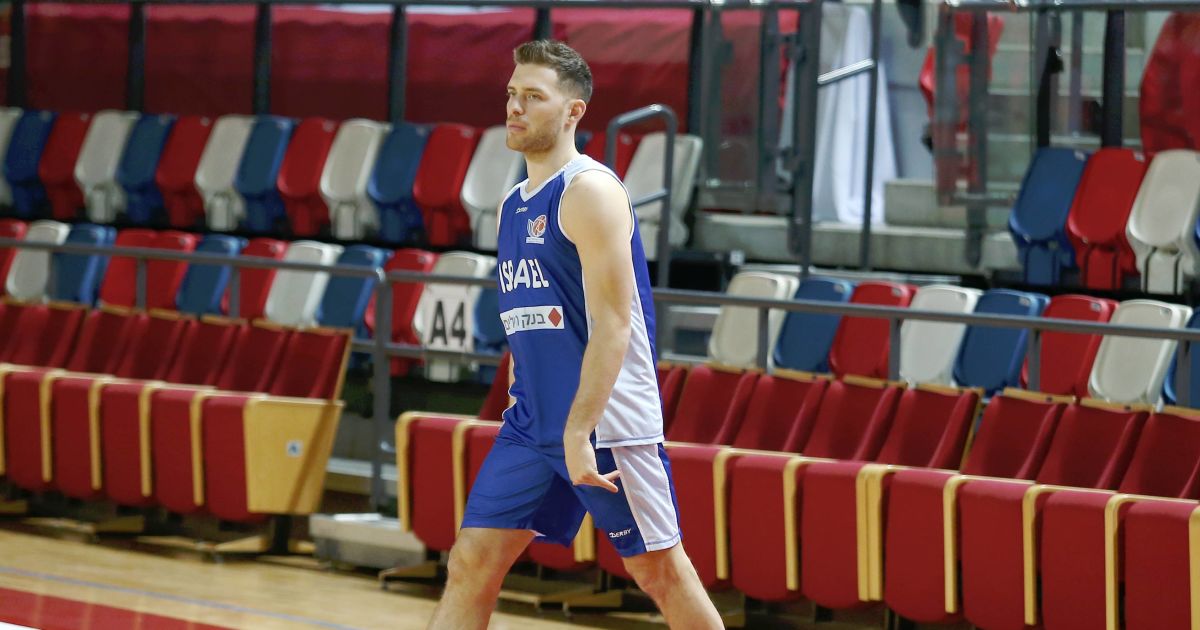 נבחרת ישראל בכדורסל: גל מקל ישמש כקפטן | ספורט 1