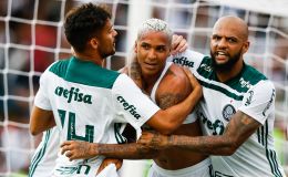 שחקני פלמייראס חוגגים