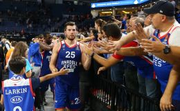 שחקני אנדולו אפס חוגגים