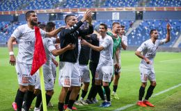 שחקני בני יהודה חוגגים