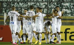 שחקני סנטוס חוגגים