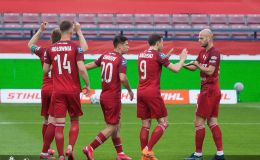 שחקני ויסלה קראקוב חוגגים