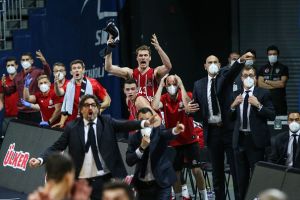 הספסל של באיירן מינכן חוגג באיסטנבול