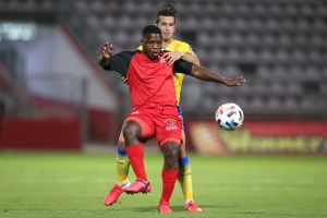 נייג'ל האסלביינק, לואיס הרננדס