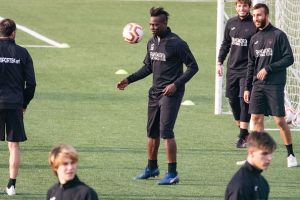 מריו באלוטלי