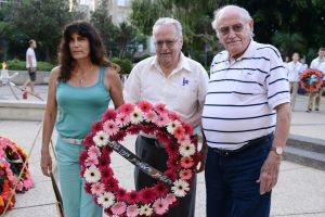 שמואל ללקין עם הנרי הרשקוביץ ואסתר רוט שחמורוב