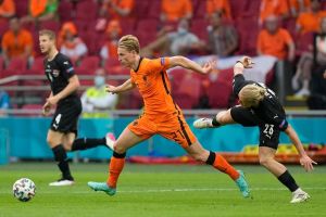 פרנקי דה יונג, קסאבר שלאגר