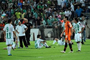 איציק עזוז, אייל גולסה, ליאור רפאלוב