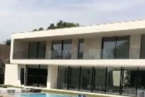 הבית המפואר של דה בריינה