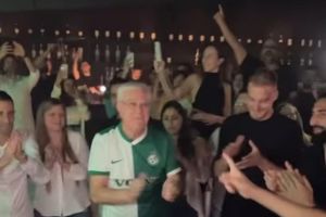 יעקב שחר בחגיגות האליפות