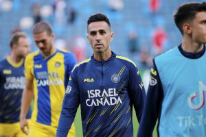 זהבי. איך יכול להיות שמכבי עדיין תלויה בו?