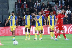 חוגגים אליפות של חיפה? שחקני מכבי תל אביב