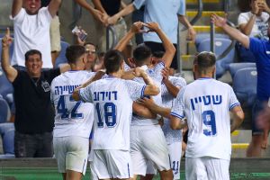 שחקני הפועל פתח תקוה