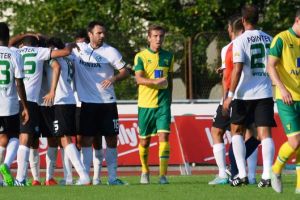 שחקני חיפה חוגגים את השער