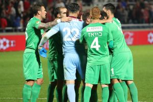 שחקני כפס חוגגים בבלומפילד. והפעם?