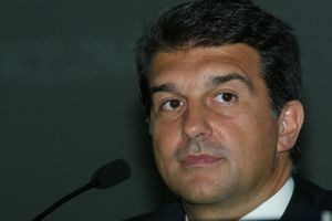 לאפורטה. יחזור לכיסא?