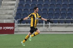 קריאף. עוזב את קבוצת נעוריו