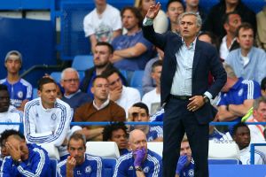 מוריניו. הייתי עושה גם חילוף רביעי