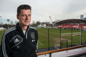 יונק. בעתיד יהיה מאמן אייאקס?