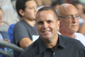 בן שמעון. נשאר או הולך?